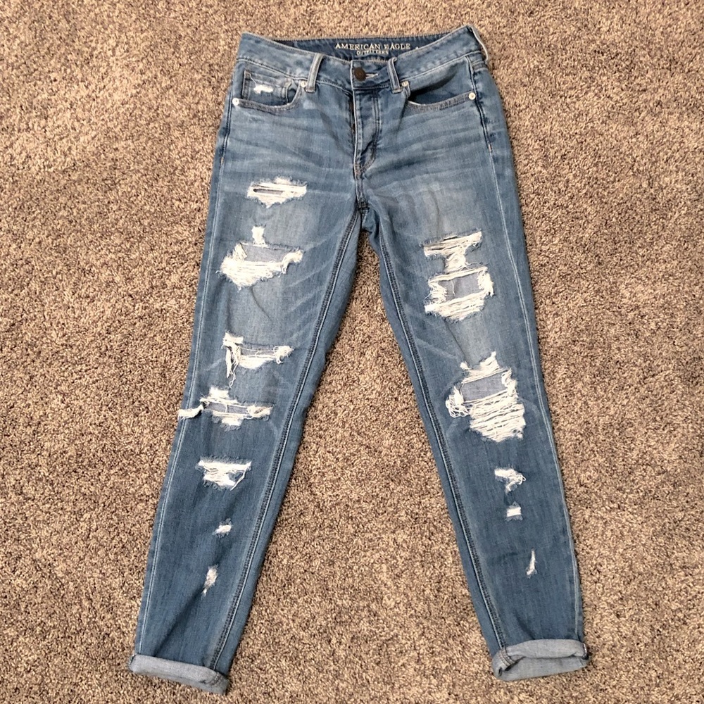 American Eagle Holy Tomgirl Jeans